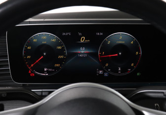 Подержанный автомобиль Mercedes-Benz GLE 2020 года (11 фото)