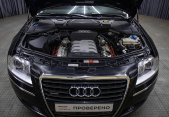 Подержанный автомобиль Audi A8 2008 года (9 фото)