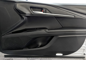 Подержанный автомобиль Toyota Camry Sedan 2024 года (24 фото)