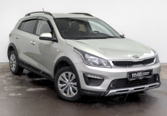 Подержанный автомобиль Kia Rio Hatchback 2020 года (3 фото)