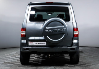 Подержанный автомобиль УАЗ Patriot 2016 года (6 фото)