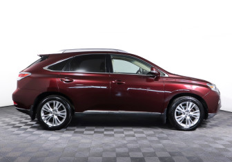 Подержанный автомобиль Lexus RX 2013 года (4 фото)