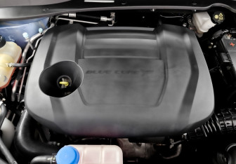 Подержанный автомобиль Changan UNI-K 2023 года (9 фото)