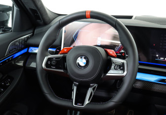 Новый BMW M5 Sedan 2025 (12 фото)