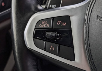 Подержанный автомобиль BMW X3 2020 года (28 фото)
