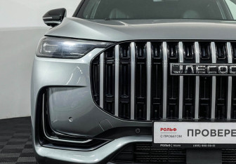 Подержанный автомобиль Jaecoo J8 2024 года (26 фото)