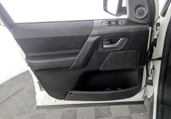 Подержанный автомобиль Land Rover Freelander 2013 года (19 фото)