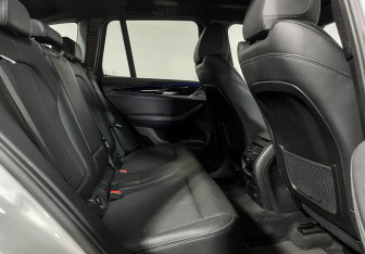 Подержанный автомобиль BMW X3 2020 года (14 фото)