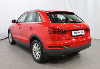 Подержанный автомобиль Audi Q3 2015 года (6 фото)