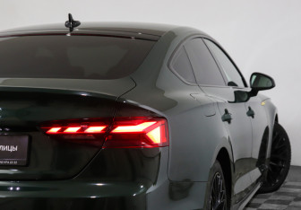 Подержанный автомобиль Audi A5 Liftback 2021 года (23 фото)