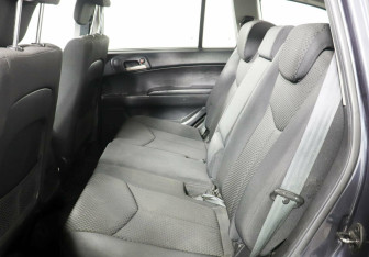 Подержанный автомобиль SsangYong Kyron 2013 года (9 фото)