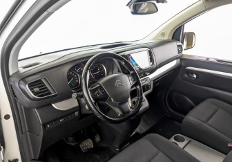 Подержанный автомобиль Citroen SpaceTourer 2020 года (17 фото)