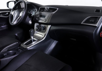 Подержанный автомобиль Nissan Sentra Sedan 2014 года (10 фото)