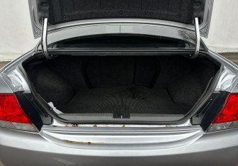 Подержанный автомобиль Mitsubishi Lancer Sedan 2007 года (15 фото)