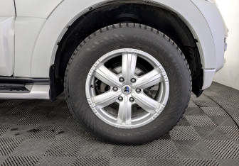 Подержанный автомобиль Mitsubishi Pajero 2017 года (18 фото)