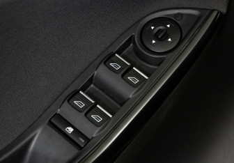 Подержанный автомобиль Ford Focus Hatchback 2017 года (17 фото)