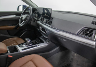 Подержанный автомобиль Audi Q5 2021 года (9 фото)