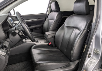 Подержанный автомобиль Subaru Outback Wagon 2011 года (20 фото)