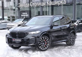 Подержанный автомобиль BMW X5 2025 года (26 фото)