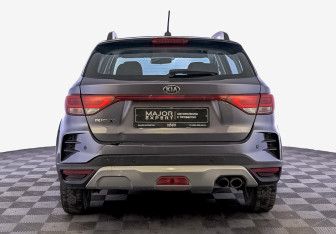 Подержанный автомобиль Kia Rio Hatchback 2021 года (6 фото)