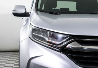 Подержанный автомобиль Honda CR-V 2017 года (5 фото)