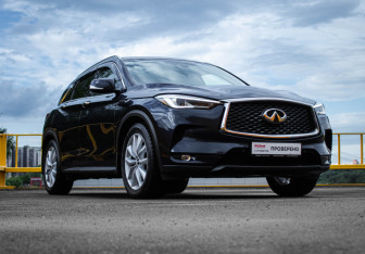 Подержанный автомобиль Infiniti QX50 2018 года (3 фото)