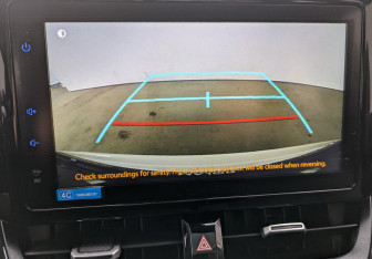 Подержанный автомобиль Toyota Corolla Sedan 2022 года (22 фото)