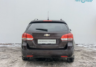 Подержанный автомобиль Chevrolet Cruze Wagon 2014 года (6 фото)