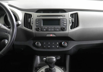 Подержанный автомобиль Kia Sportage 2014 года (9 фото)