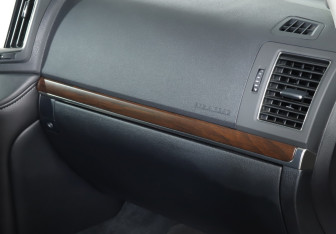 Подержанный автомобиль Toyota Land Cruiser Suv 2015 года (19 фото)