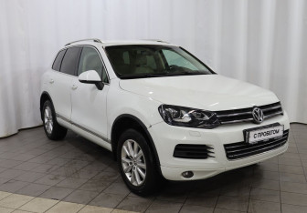 Подержанный автомобиль Volkswagen Touareg 2012 года (3 фото)