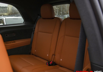 Подержанный автомобиль LiXiang L9 2023 года (16 фото)