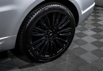 Подержанный автомобиль Land Rover Range Rover Sport 2018 года (15 фото)