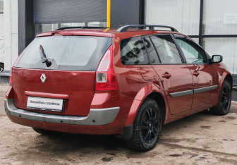 Подержанный автомобиль Renault Megane Wagon 2007 года (5 фото)