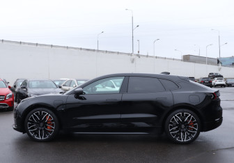 Подержанный автомобиль Zeekr 001 2023 года (8 фото)