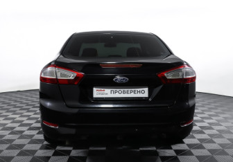 Подержанный автомобиль Ford Mondeo Sedan 2011 года (6 фото)