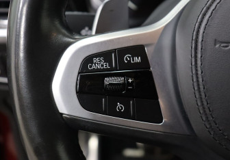 Подержанный автомобиль BMW X4 2019 года (17 фото)