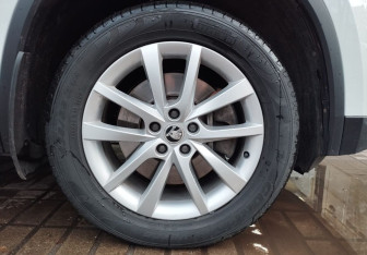 Подержанный автомобиль Skoda Kodiaq 2022 года (14 фото)