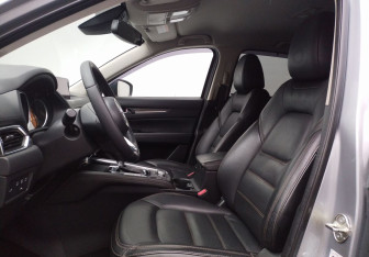 Подержанный автомобиль Mazda CX-5 2019 года (10 фото)
