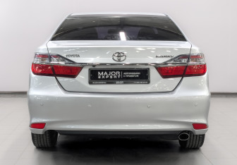 Подержанный автомобиль Toyota Camry Sedan 2016 года (6 фото)