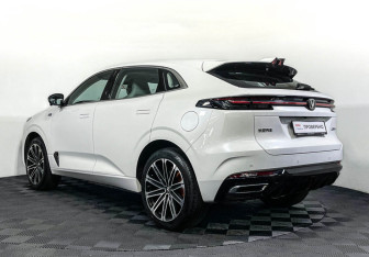 Подержанный автомобиль Changan UNI-K 2023 года (7 фото)