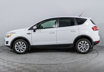 Подержанный автомобиль Ford Kuga 2012 года (3 фото)