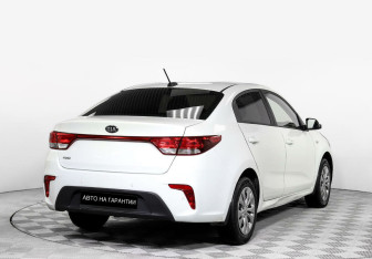 Подержанный автомобиль Kia Rio Sedan 2018 года (5 фото)