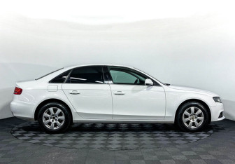 Подержанный автомобиль Audi A4 Sedan 2011 года (4 фото)