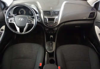 Подержанный автомобиль Hyundai Solaris Sedan 2016 года (9 фото)