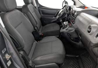 Подержанный автомобиль Citroen Berlingo 2021 года (24 фото)