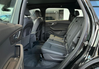 Новый Audi Q7 2025 (8 фото)