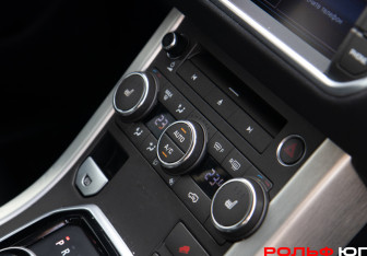 Подержанный автомобиль Land Rover Range Rover Evoque 2013 года (16 фото)
