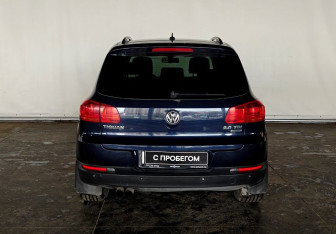 Подержанный автомобиль Volkswagen Tiguan 2011 года (6 фото)