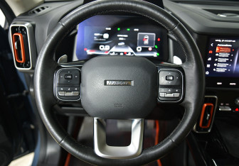 Подержанный автомобиль Haval Dargo 2023 года (10 фото)